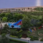 Trendy Aspendos Beach Sidé