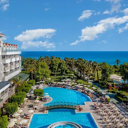 Trendy Aspendos Feriested 5*