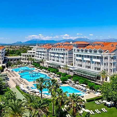 Trendy Aspendos 5* Side