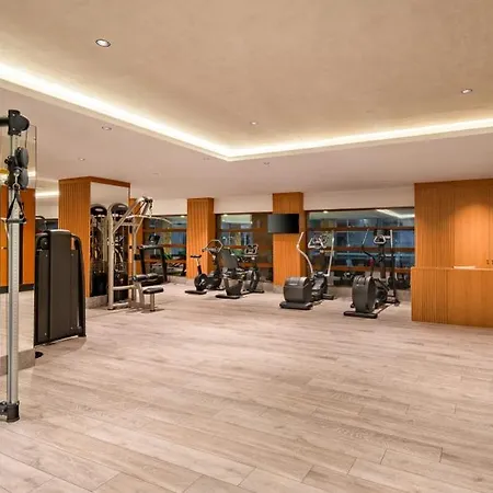 تريندي اسبندوس بيتش منتجع 5*