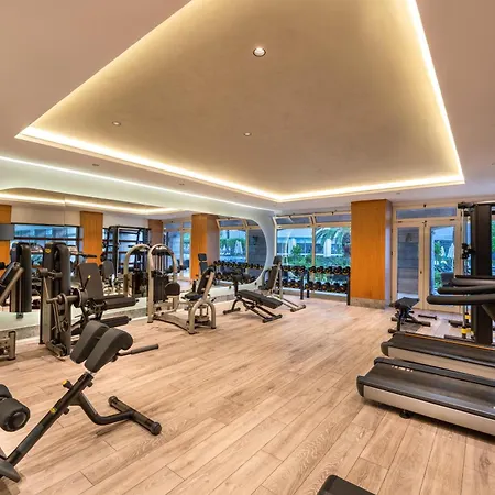 Trendy Aspendos 5* Side