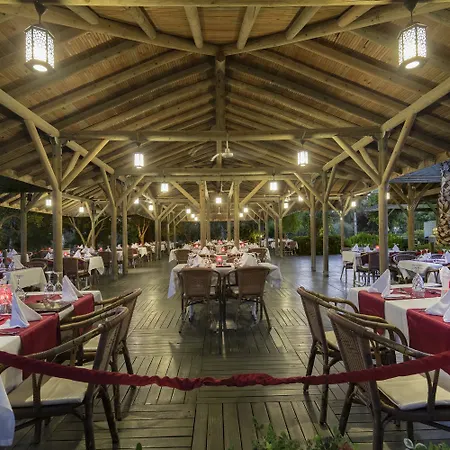 Trendy Aspendos Rezort Side